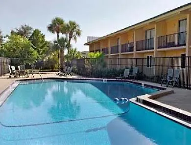 Hotel Howard Johnson Express Inn Tampa North Busch Gar